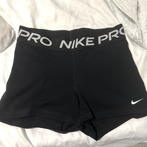 Lightly worn black Nike Pro 3” shorts size M